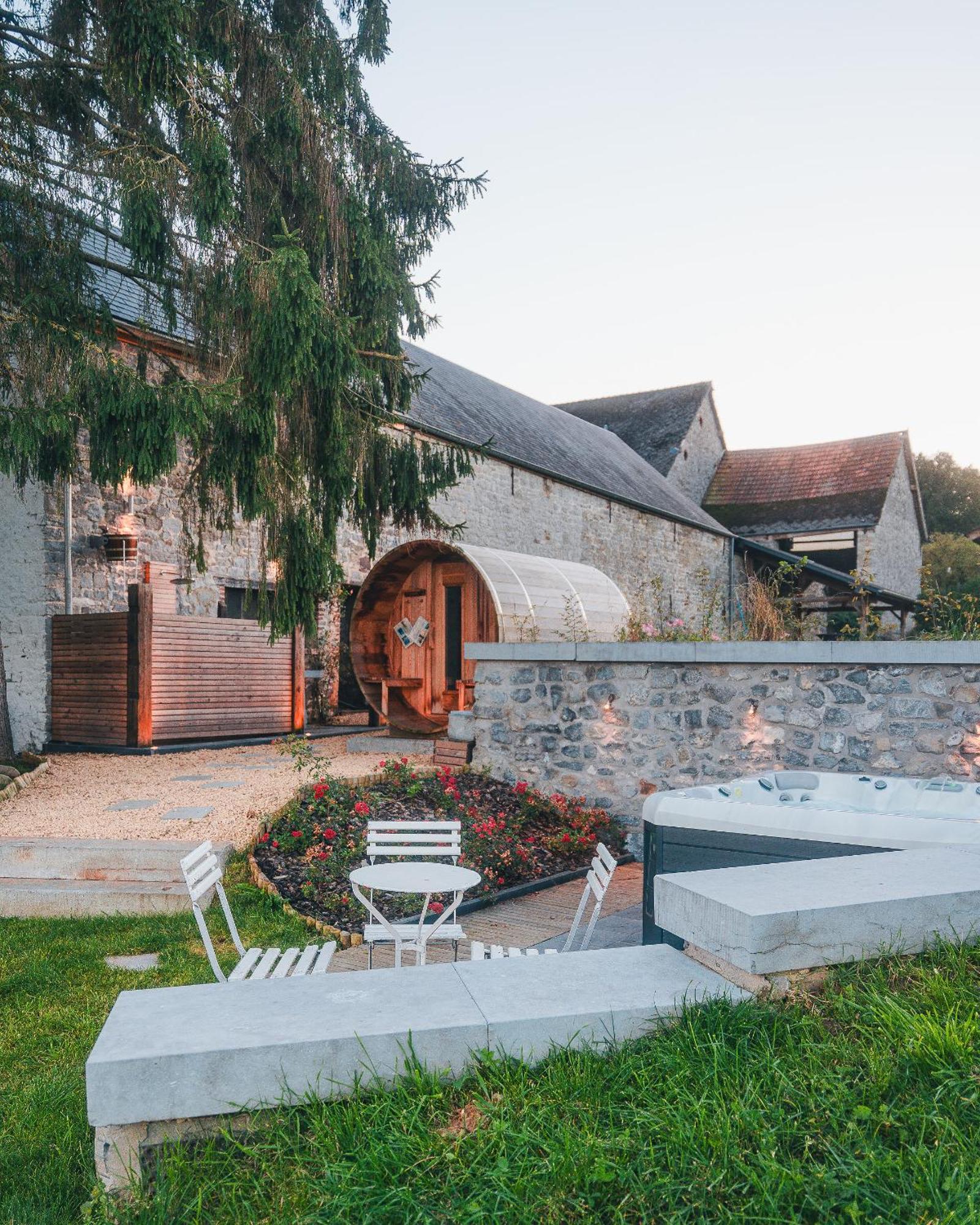 La Ferme De Basseilles Guest House Mozet Exterior photo